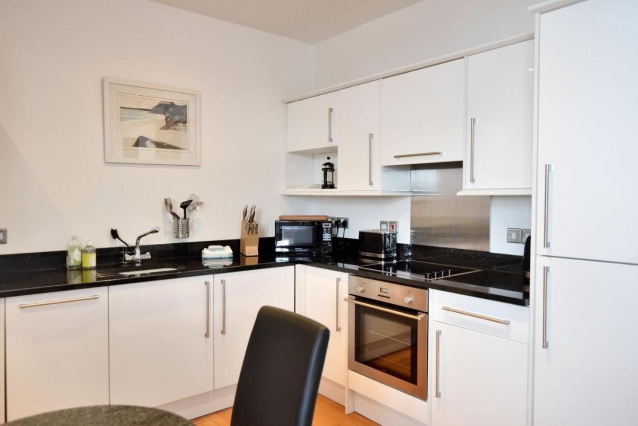 5 Coram Tower Apartment ไลม์รีจิส ภายนอก รูปภาพ